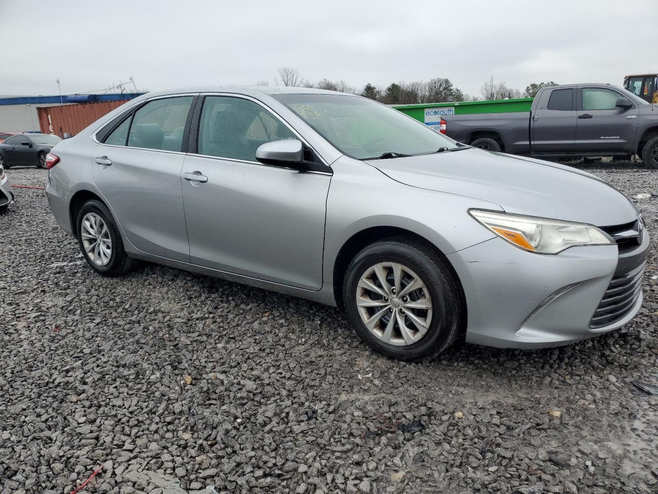 2015 TOYOTA CAMRY LE - Фото 4