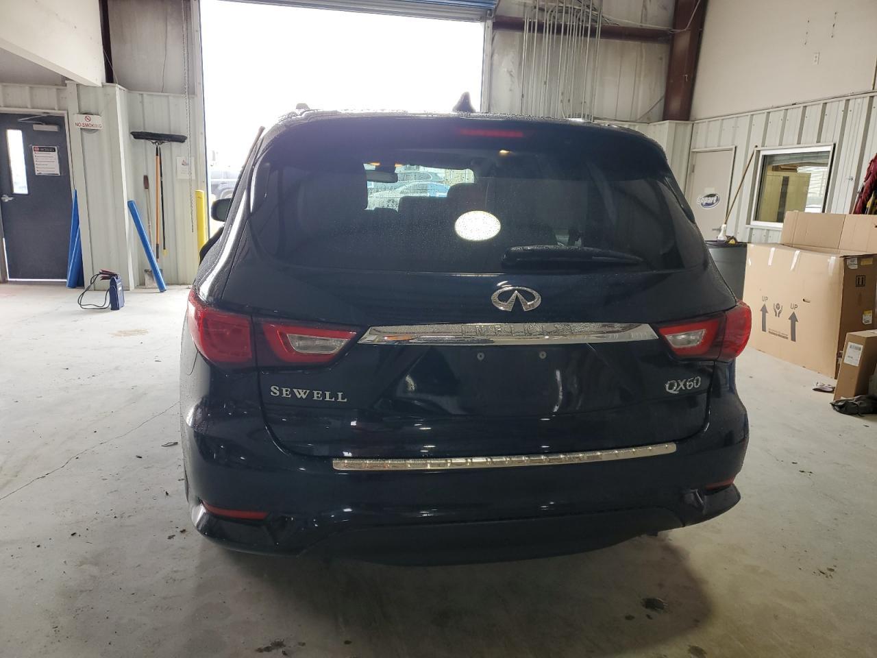 2017 INFINITI QX60 - Image 6