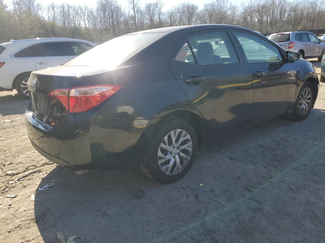 2018 TOYOTA COROLLA L - Image 3