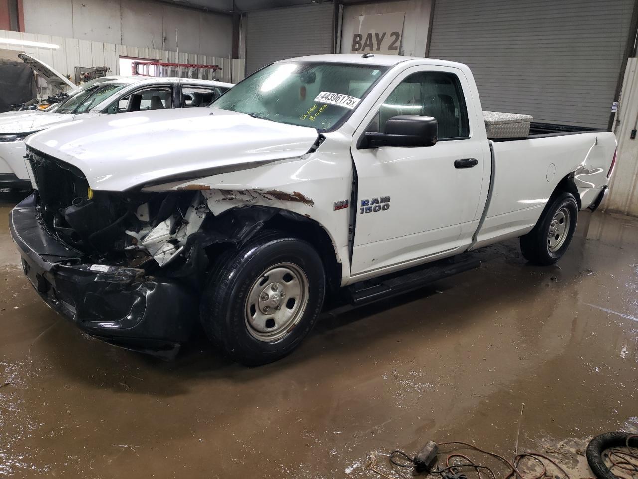 2014 RAM 1500 ST