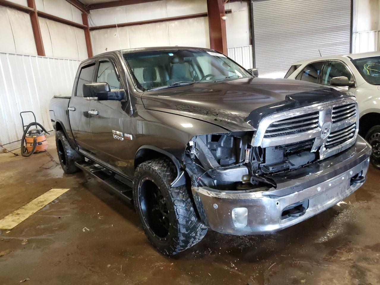 2015 RAM 1500 SLT - Image 4