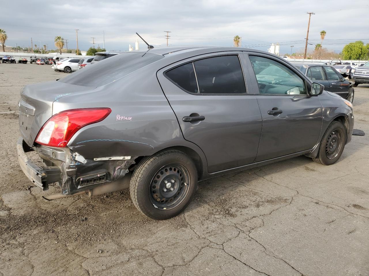 2016 NISSAN VERSA S - Image 3