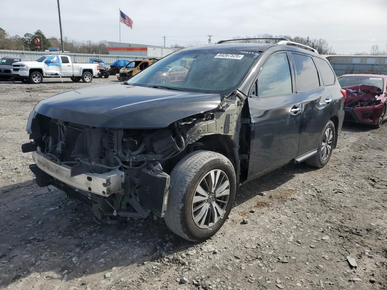 2017 NISSAN PATHFINDER