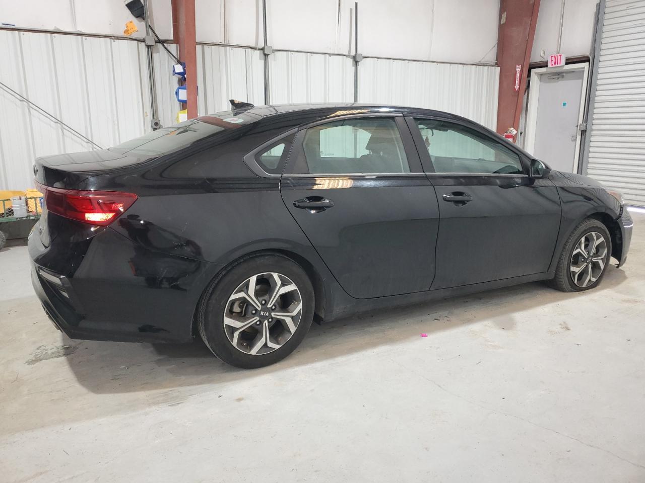 2021 KIA FORTE FE - Фото 3