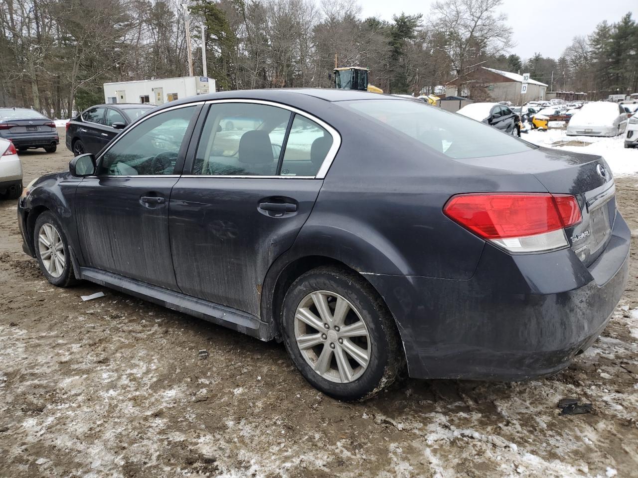 2011 SUBARU LEGACY 2.5 - Image 2