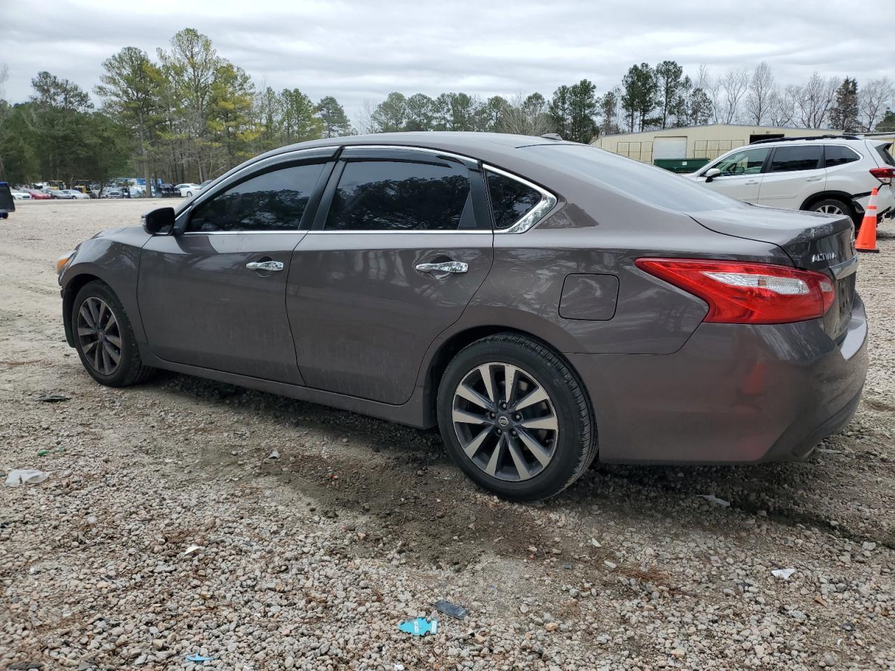 2017 NISSAN ALTIMA 2.5 - Image 2