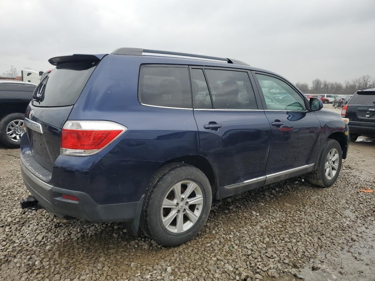 2012 TOYOTA HIGHLANDER - Image 3