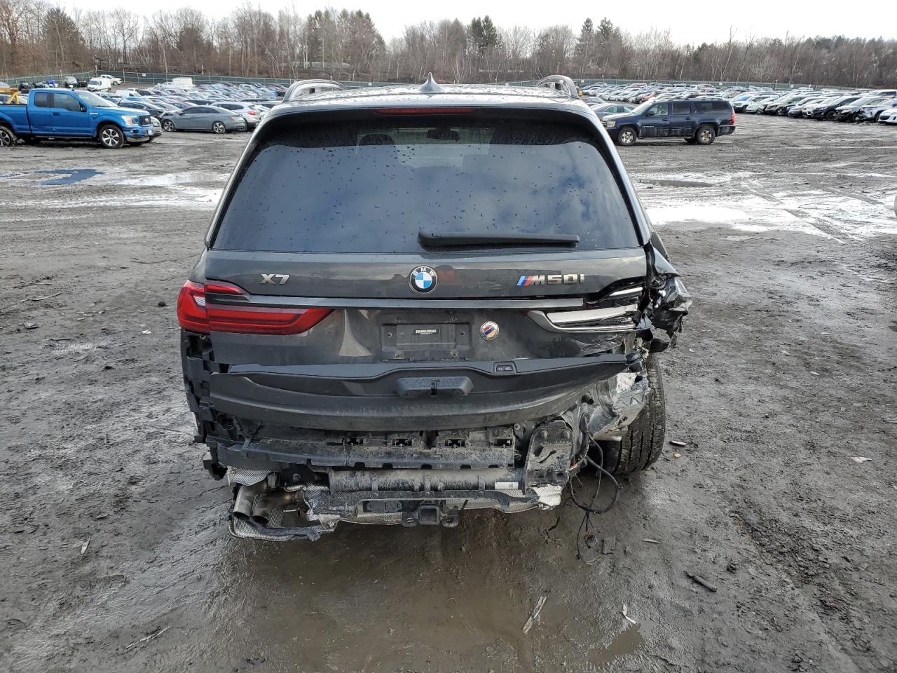 2022 BMW X7 M50I - Фото 6