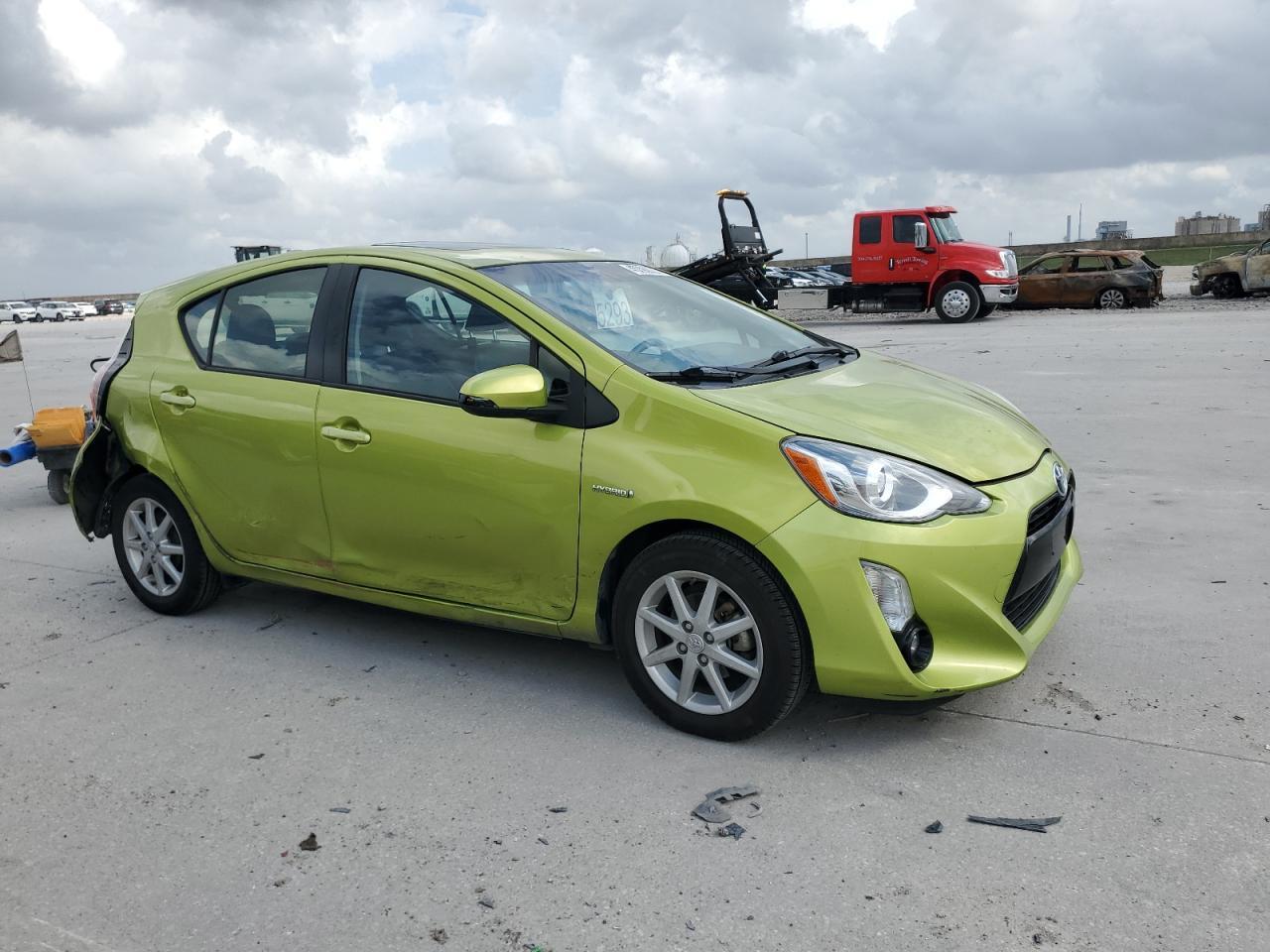 2015 TOYOTA PRIUS C - Фото 4
