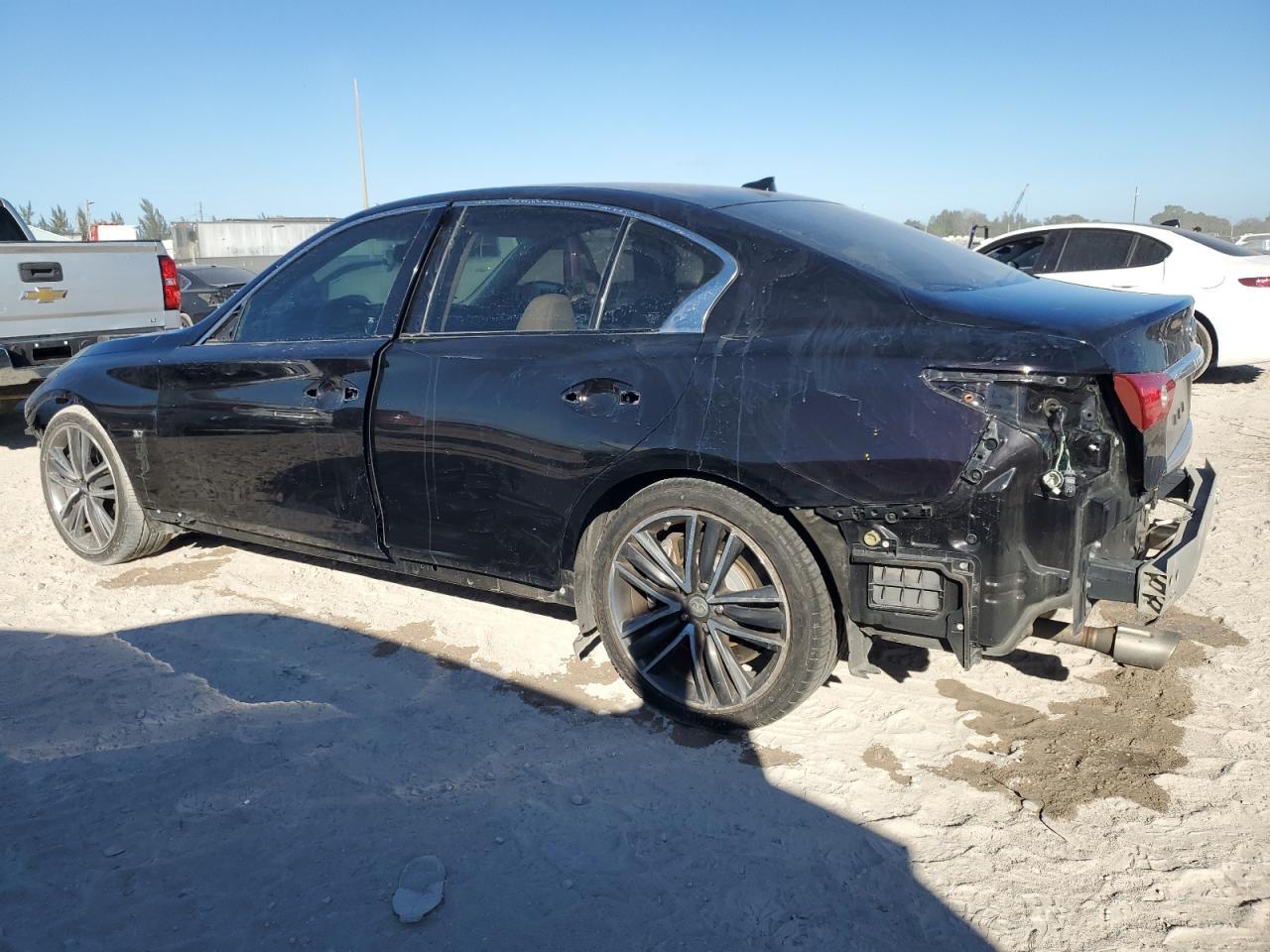 2015 INFINITI Q50 BASE - Фото 2