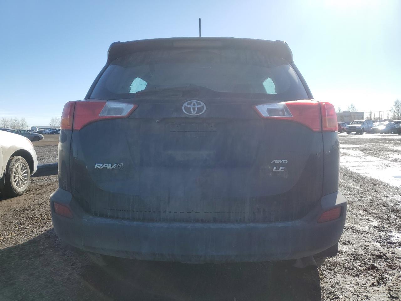 2014 TOYOTA RAV4 LE - Image 6