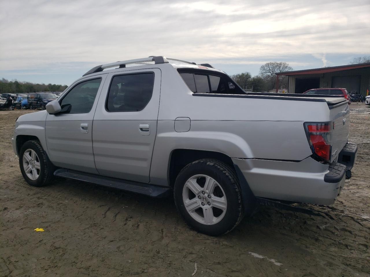 2013 HONDA RIDGELINE - Фото 2