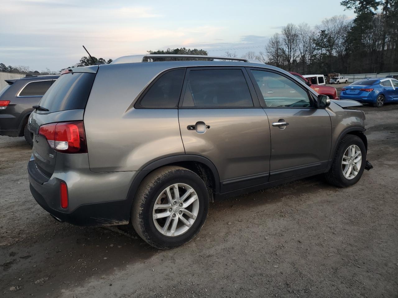 2015 KIA SORENTO LX - Image 3