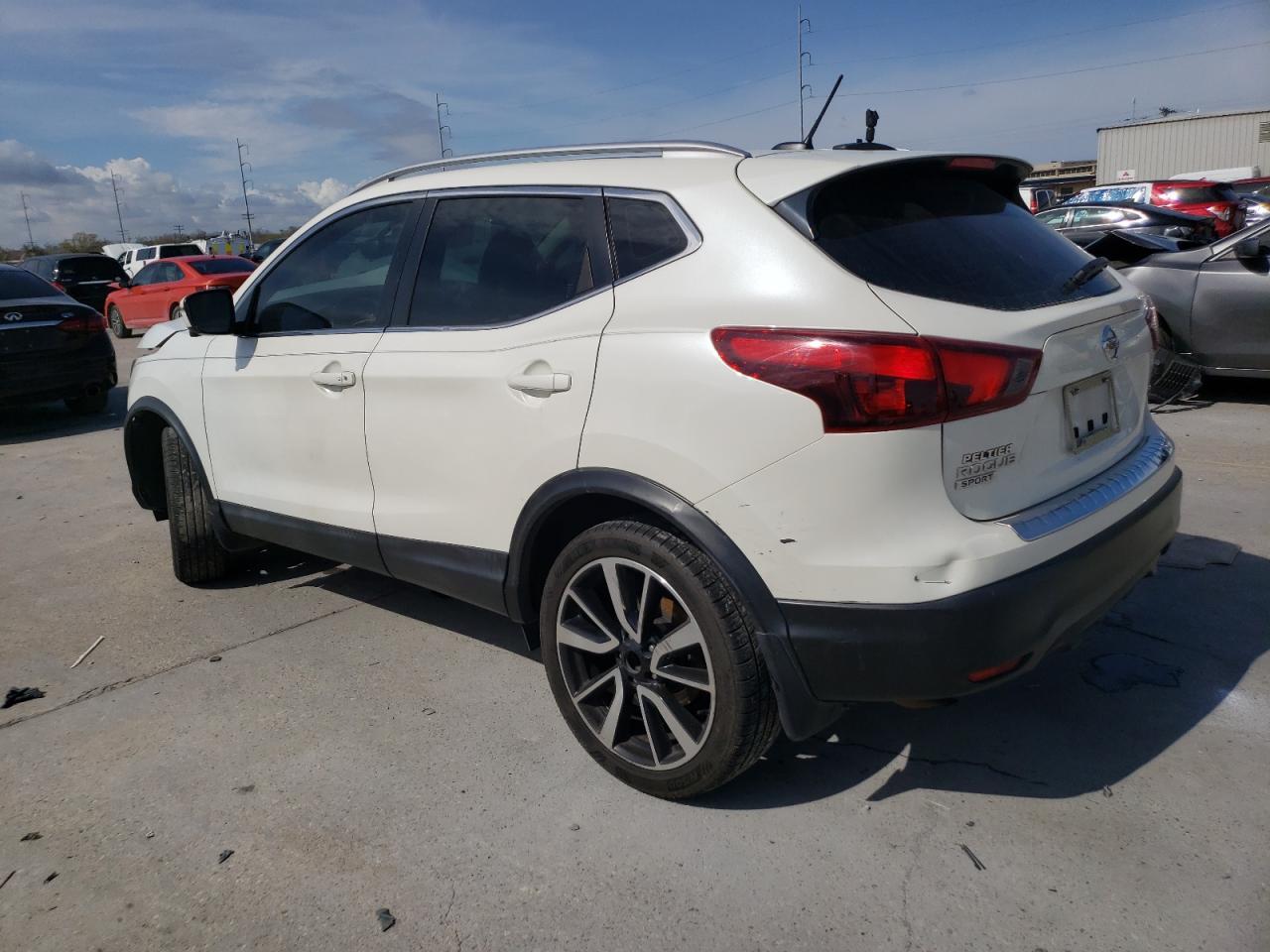 2018 NISSAN ROGUE SPOR - Фото 2