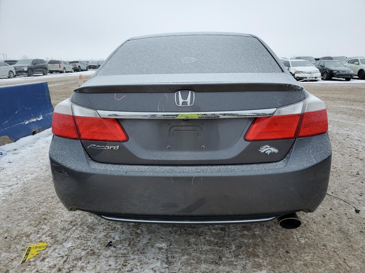 2014 HONDA ACCORD LX - Image 6