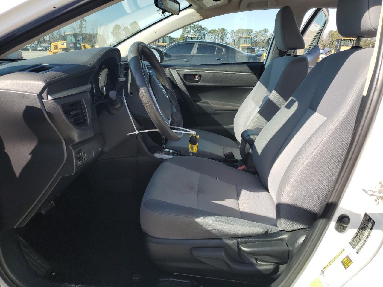 2014 TOYOTA COROLLA L - Фото 7