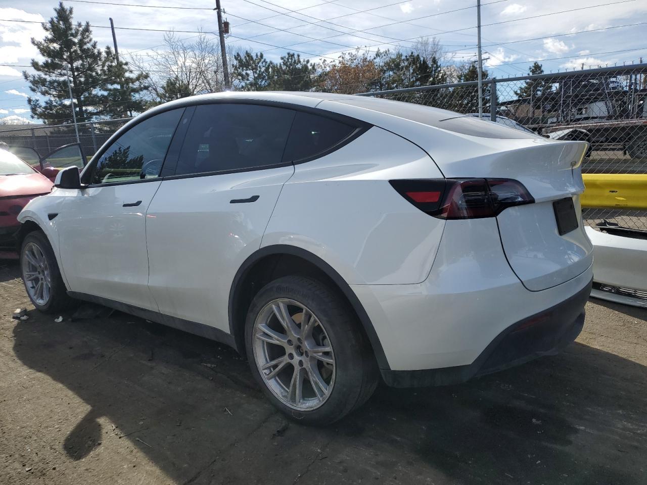 2023 TESLA MODEL Y - Image 2