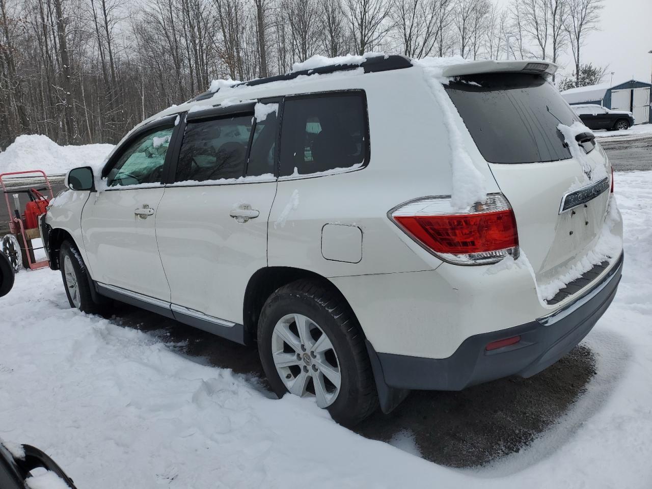 2012 TOYOTA HIGHLANDER - Image 2