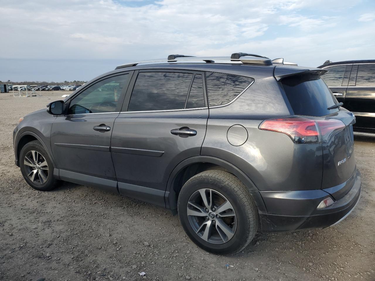 2016 TOYOTA RAV4 XLE - Фото 2