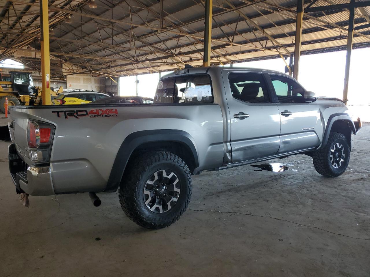 2023 TOYOTA TACOMA DOU - Фото 3