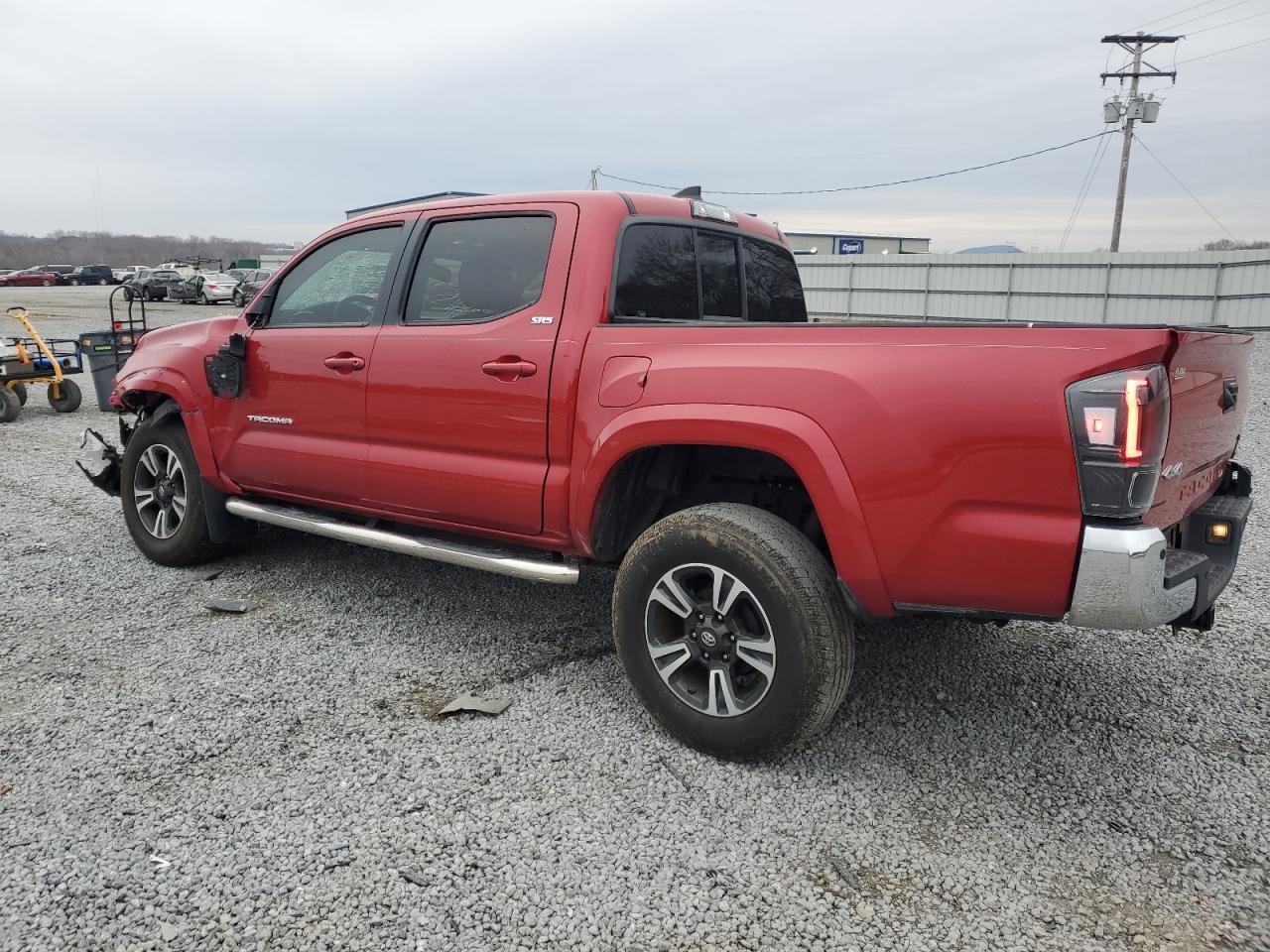 2017 TOYOTA TACOMA DOU - Фото 2
