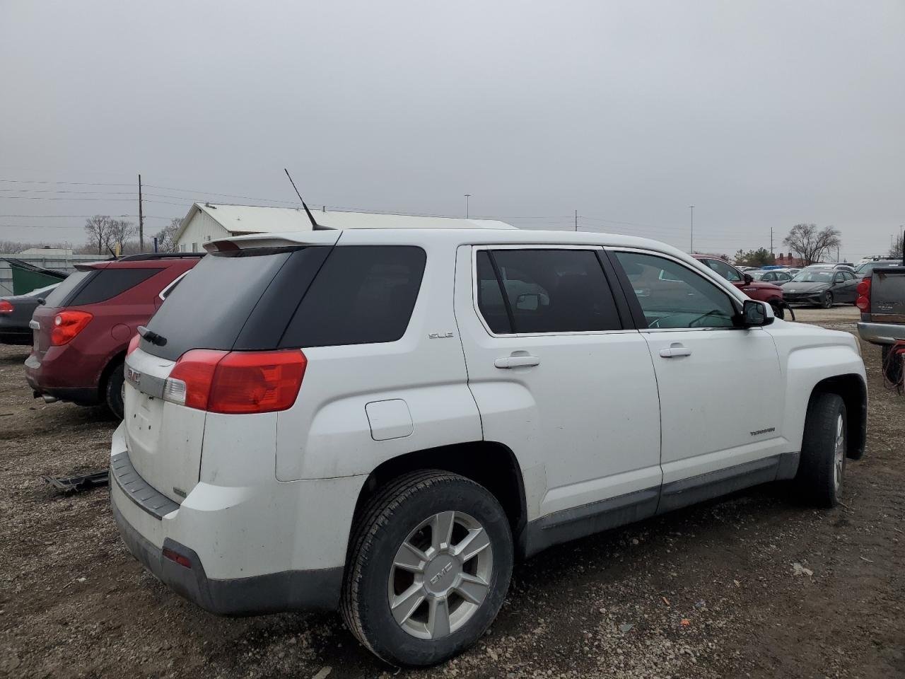 2012 GMC TERRAIN SL - Image 3