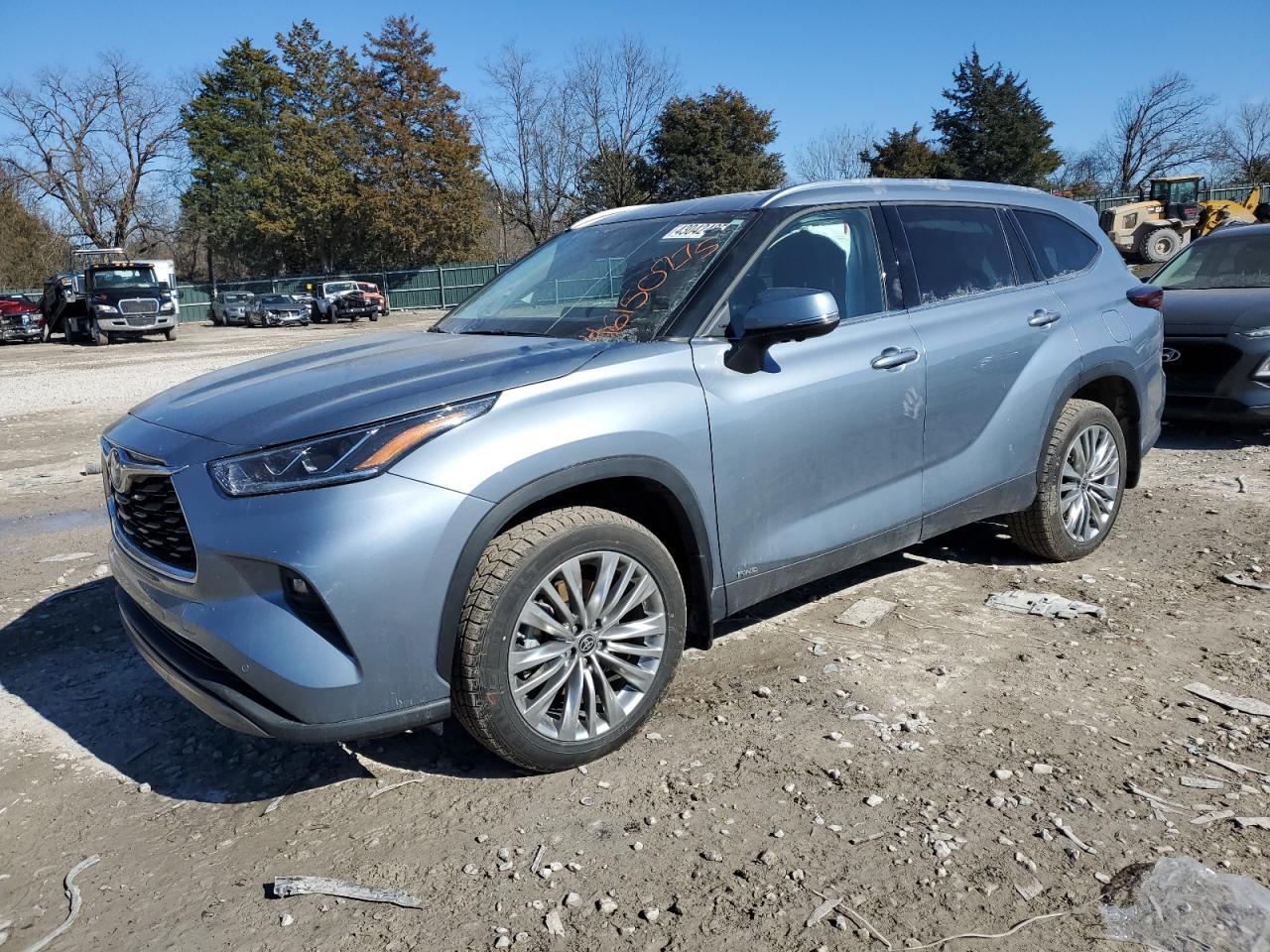 2024 TOYOTA HIGHLANDER