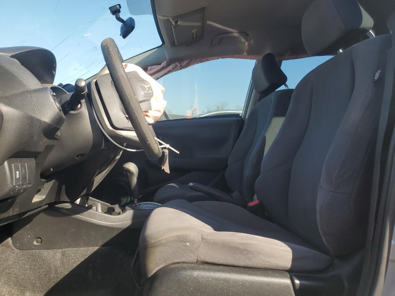 2011 HONDA FIT - Image 7