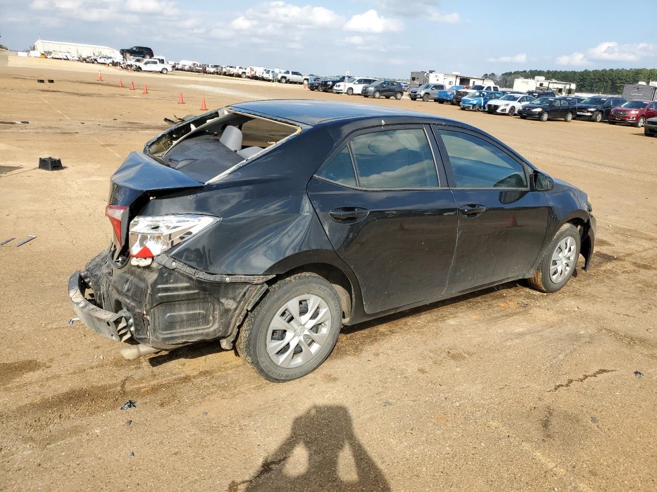 2015 TOYOTA COROLLA L - Image 3