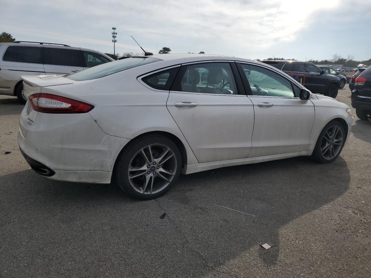 2015 FORD FUSION TIT - Фото 3