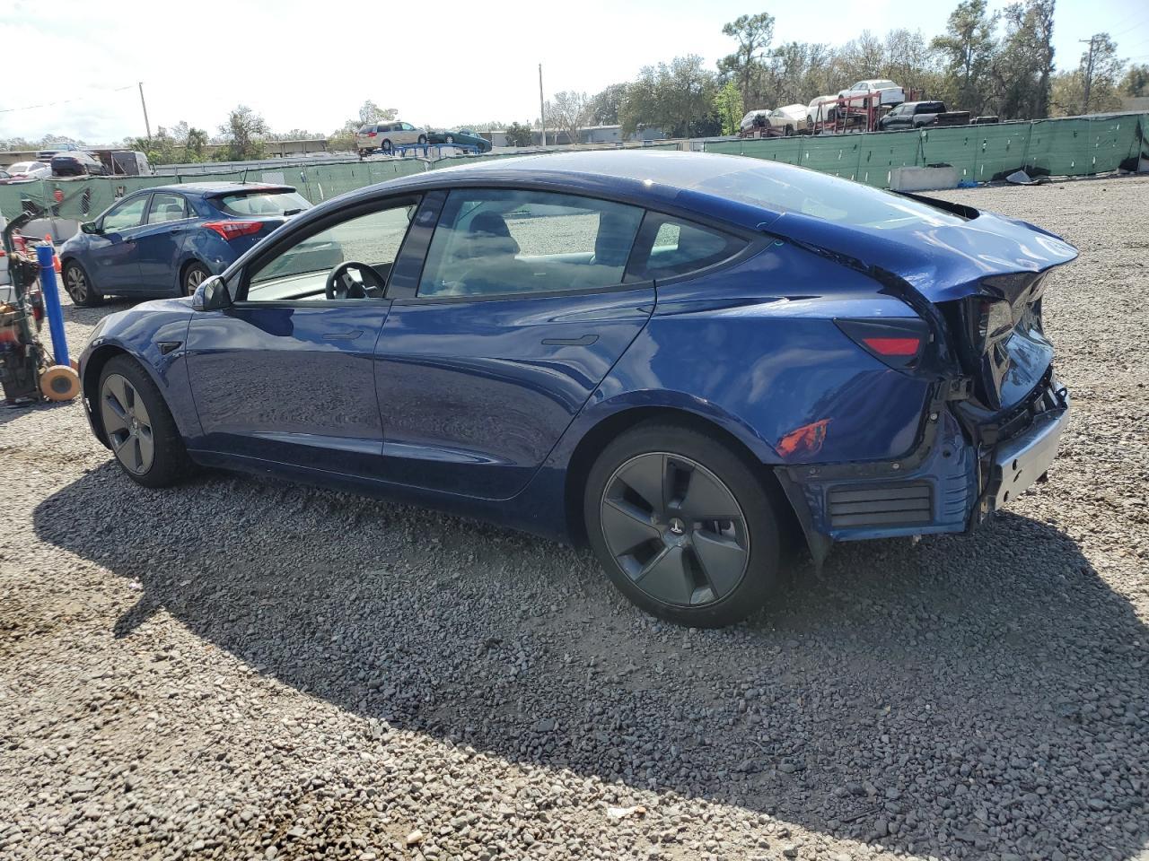 2022 TESLA MODEL 3 - Image 2