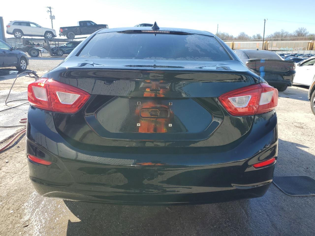 2017 CHEVROLET CRUZE LS - Image 6