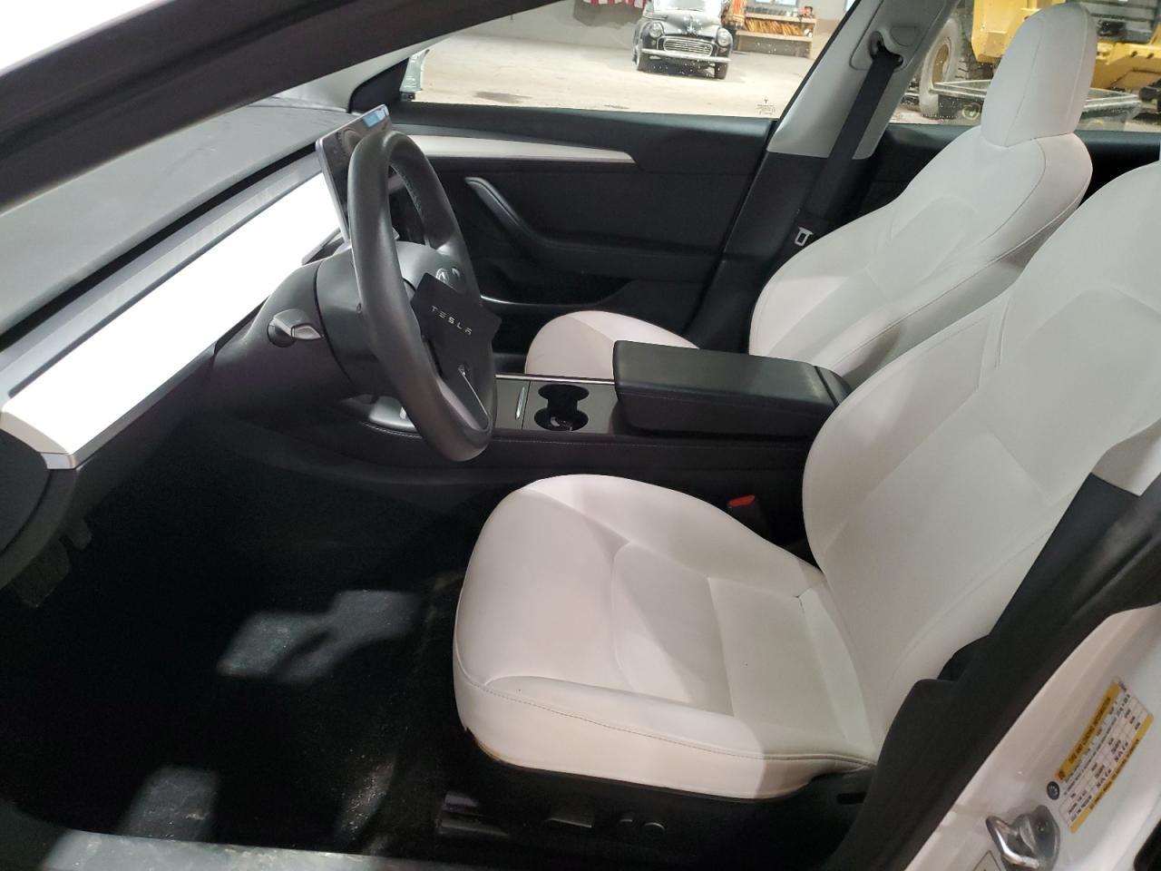 2022 TESLA MODEL 3 - Image 7