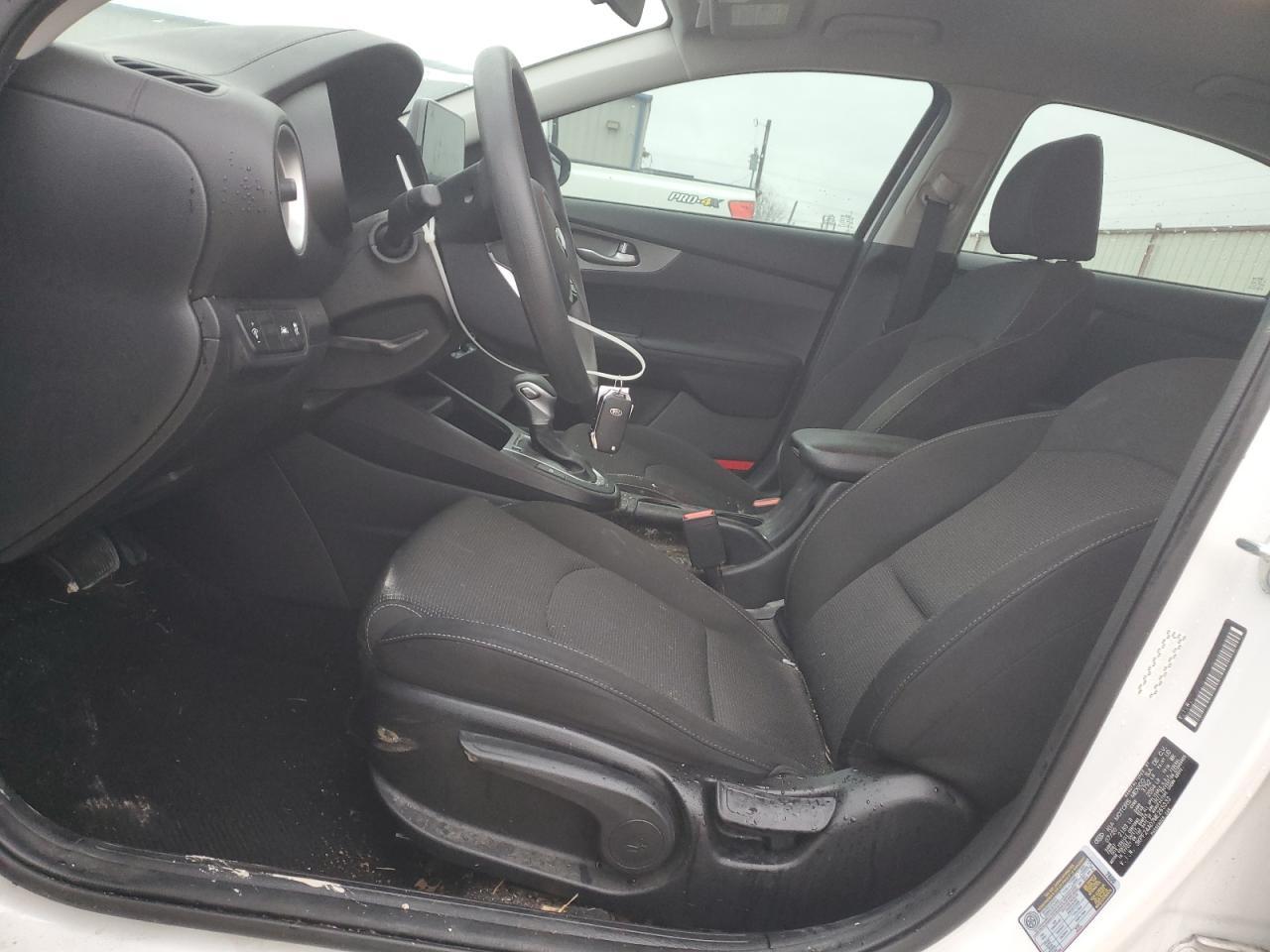 2021 KIA FORTE FE - Image 7