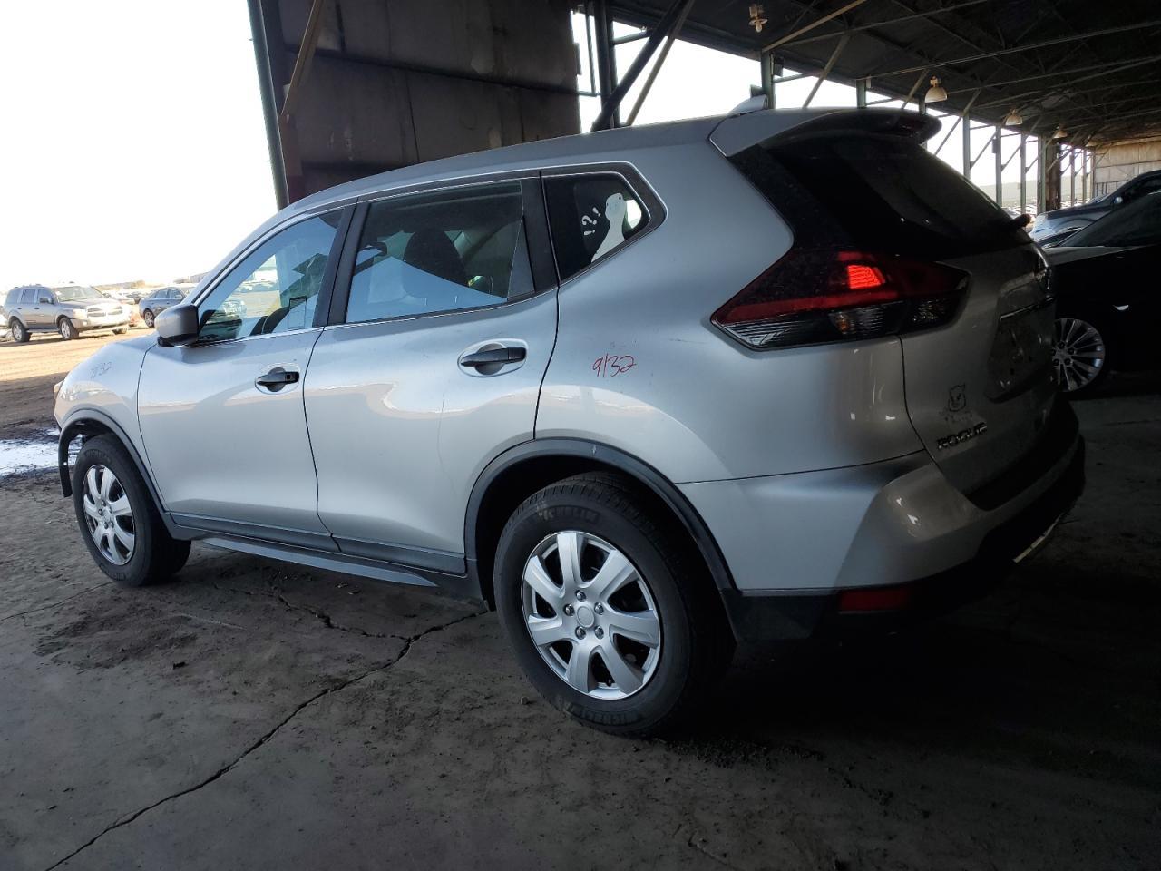 2018 NISSAN ROGUE S - Фото 2