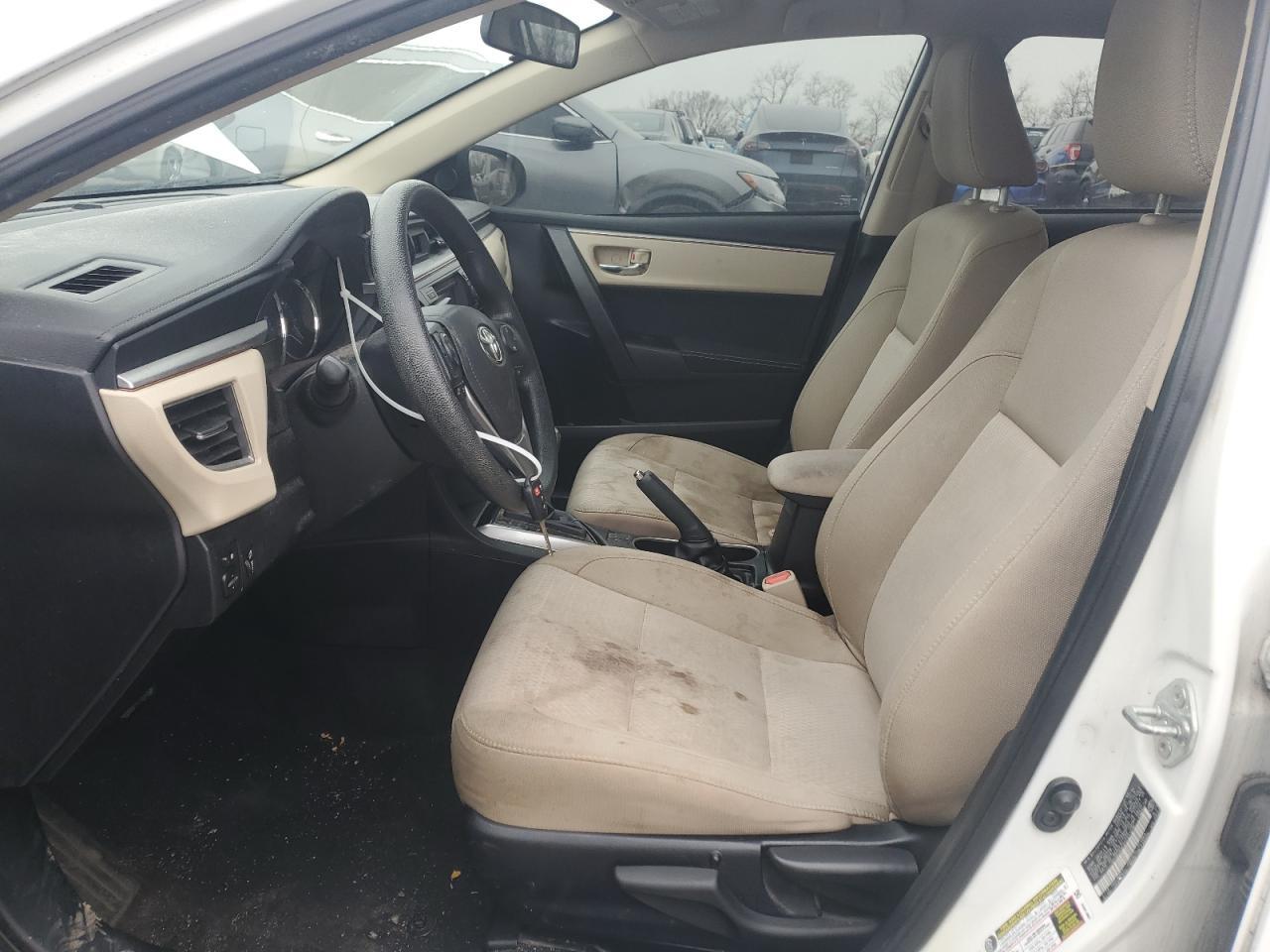 2015 TOYOTA COROLLA L - Фото 7