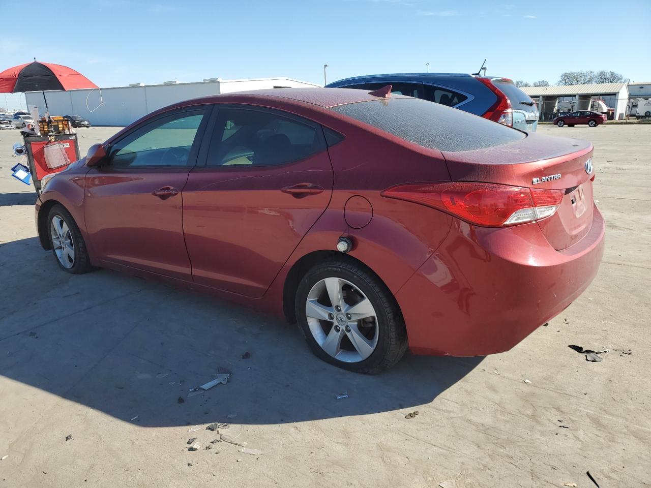 2013 HYUNDAI ELANTRA GL - Image 2