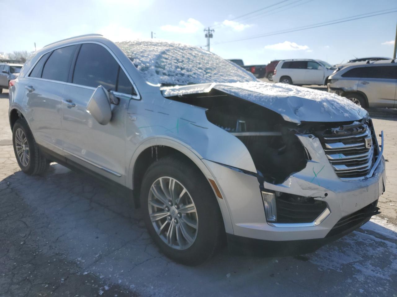 2019 CADILLAC XT5 LUXURY - Image 4