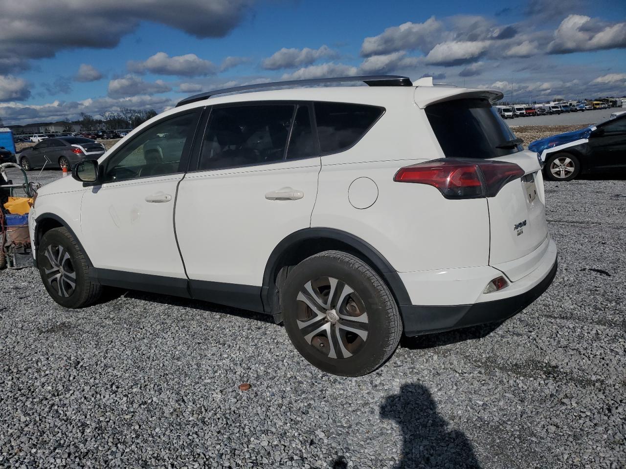 2018 TOYOTA RAV4 LE - Image 2