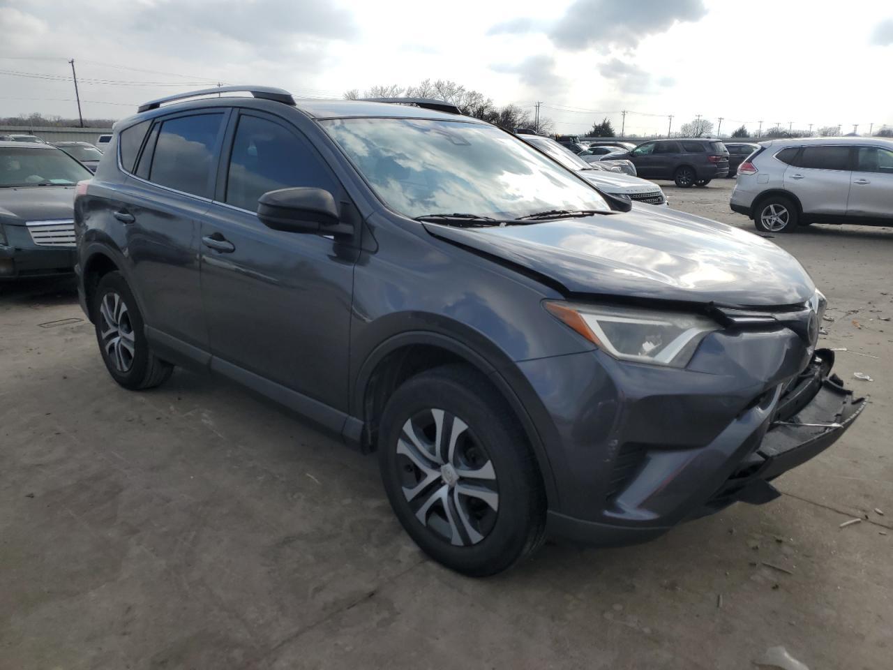 2018 TOYOTA RAV4 LE - Image 4