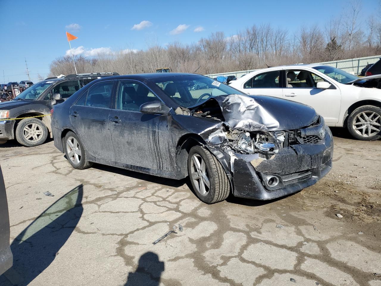 2014 TOYOTA CAMRY L - Image 4
