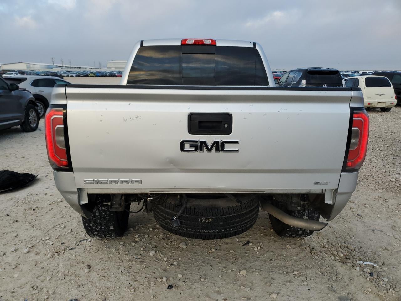 2018 GMC SIERRA K15 - Фото 6