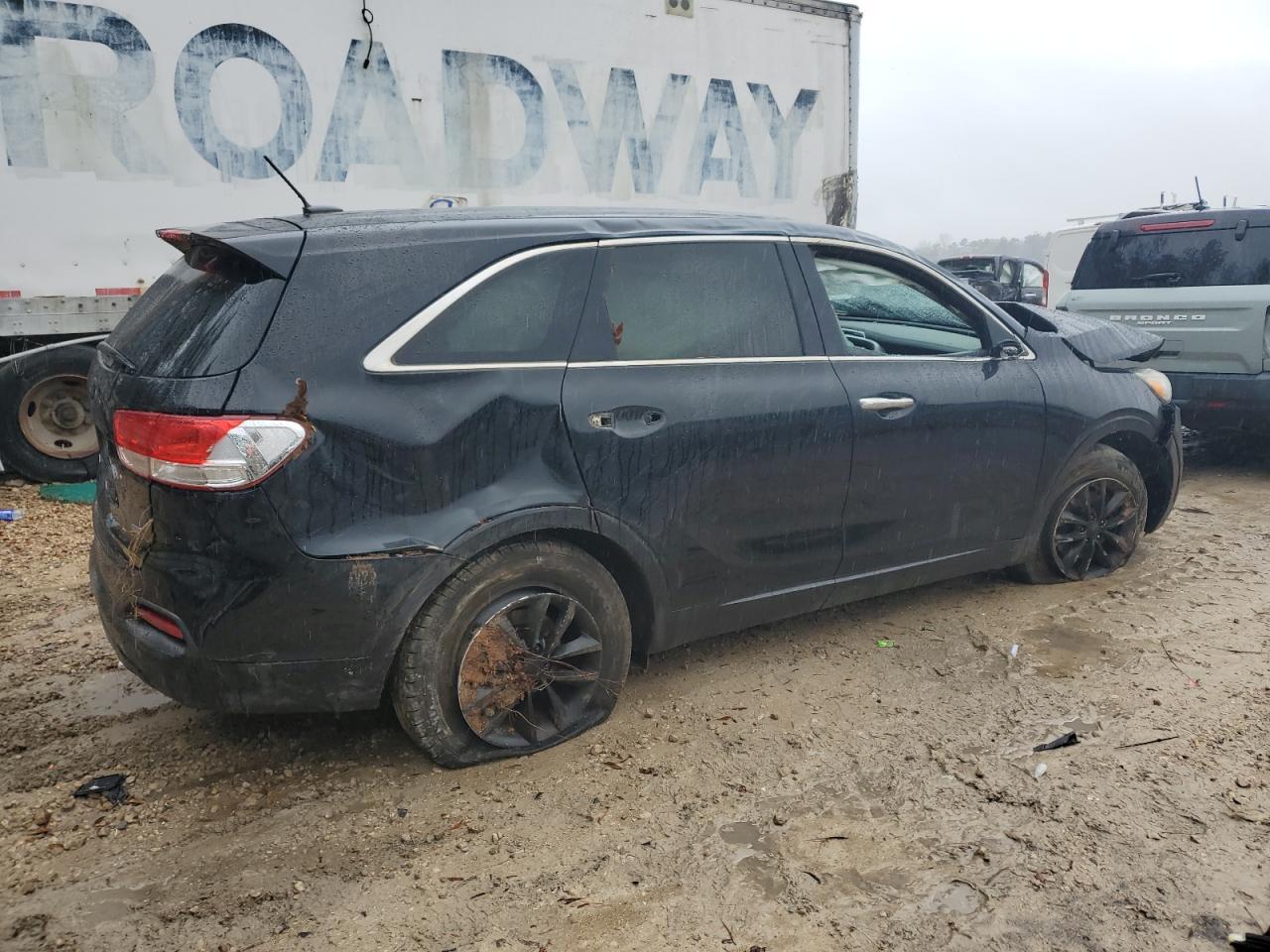 2017 KIA SORENTO LX - Фото 3