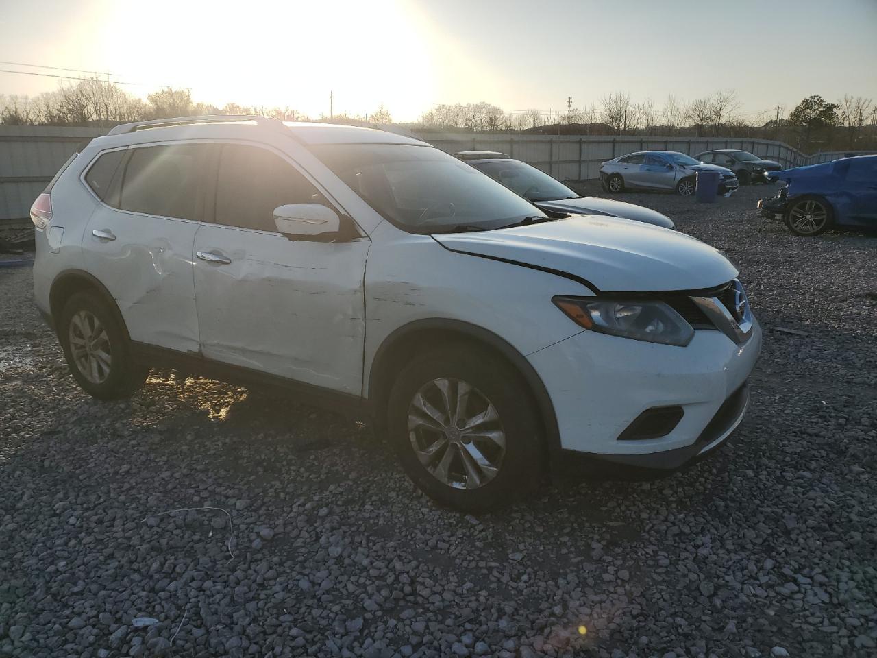 2015 NISSAN ROGUE S - Image 4