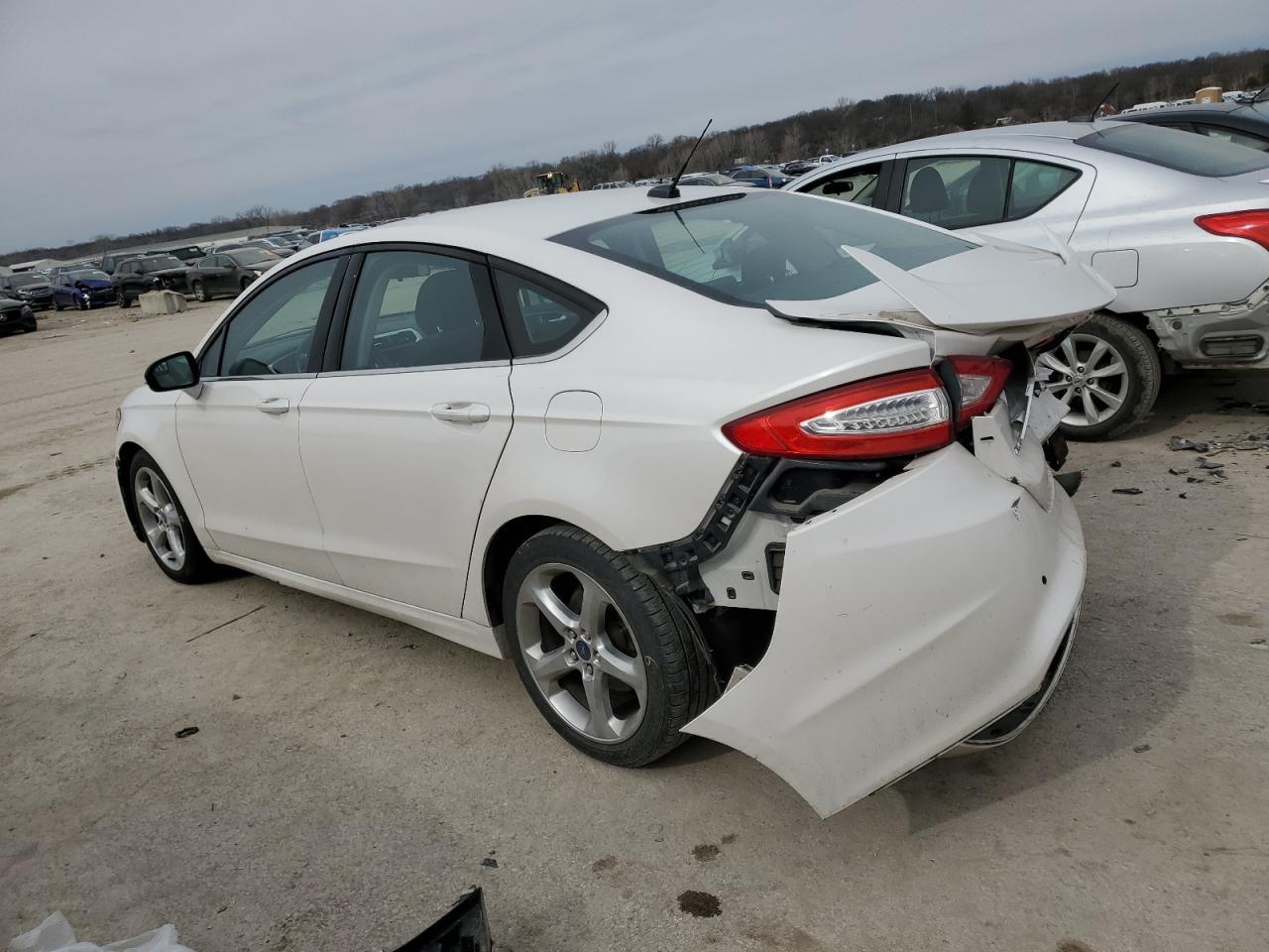2014 FORD FUSION SE - Image 2