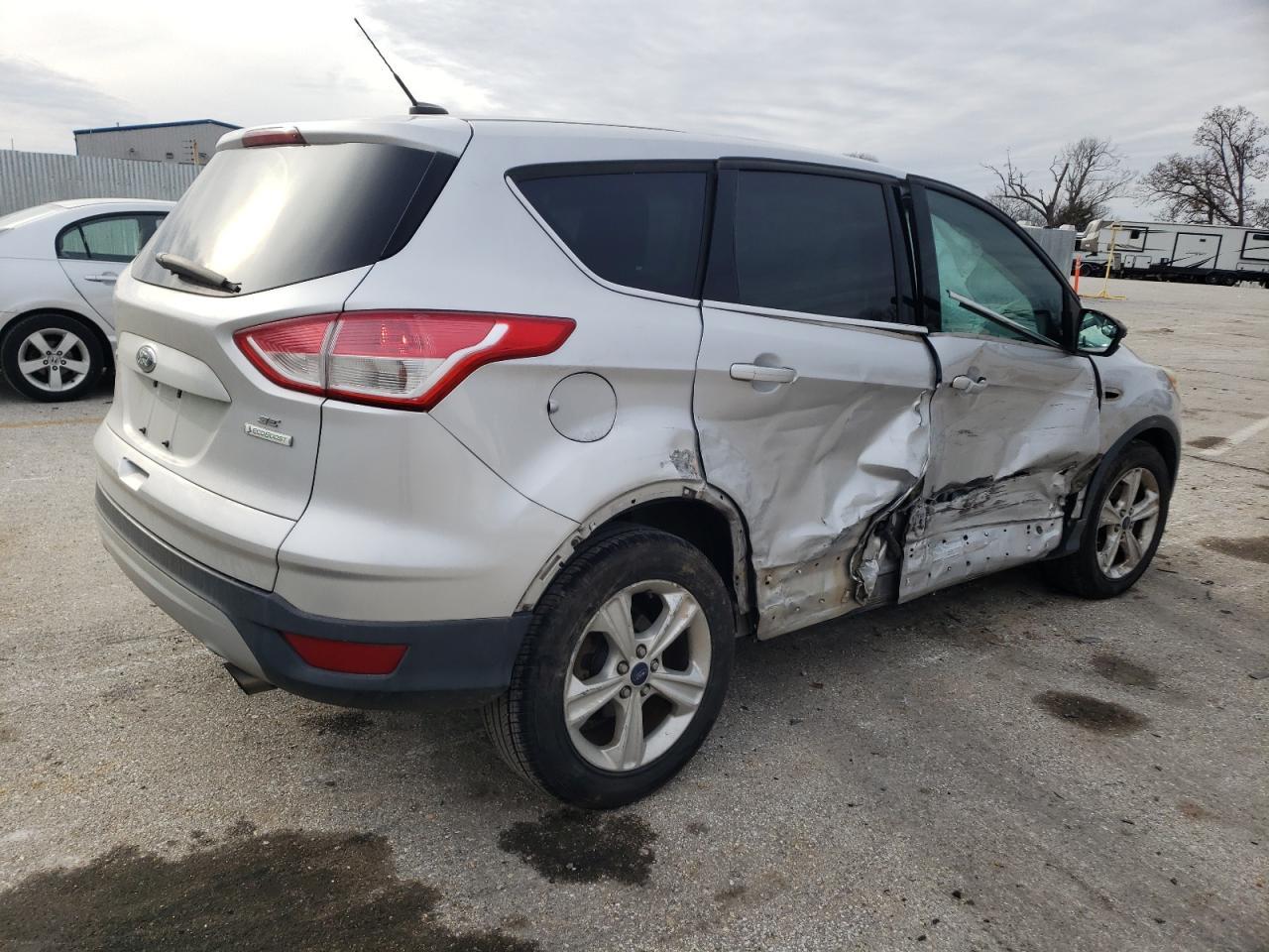 2013 FORD ESCAPE SE - Image 3
