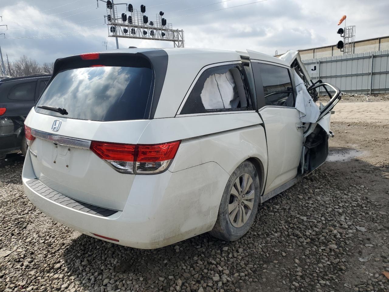 2016 HONDA ODYSSEY EX - Фото 3