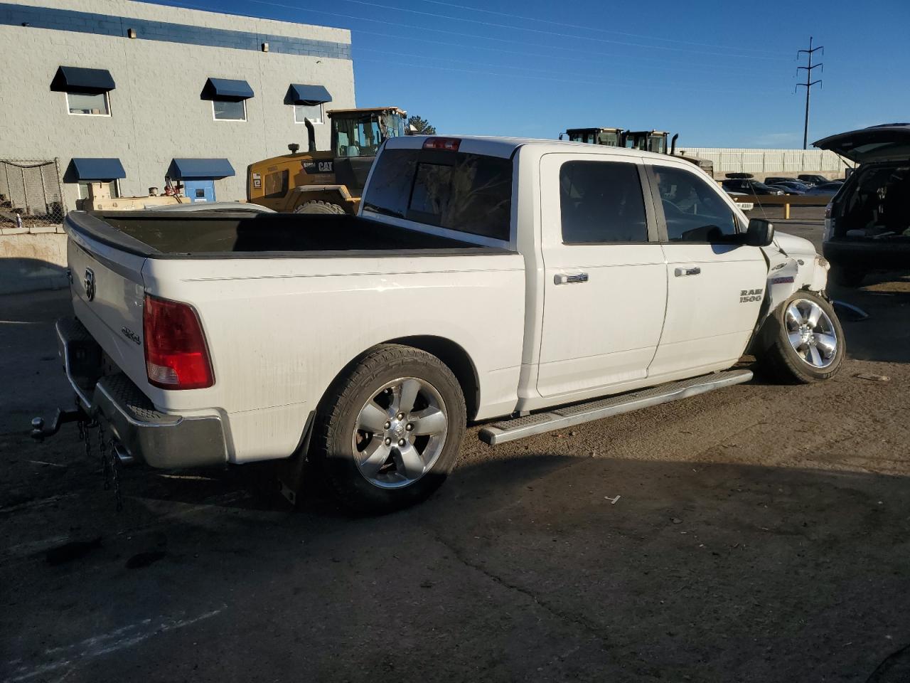 2015 RAM 1500 SLT - Image 3
