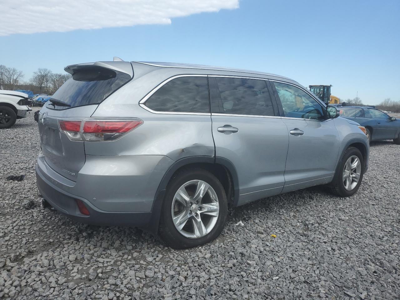 2014 TOYOTA HIGHLANDER - Фото 3