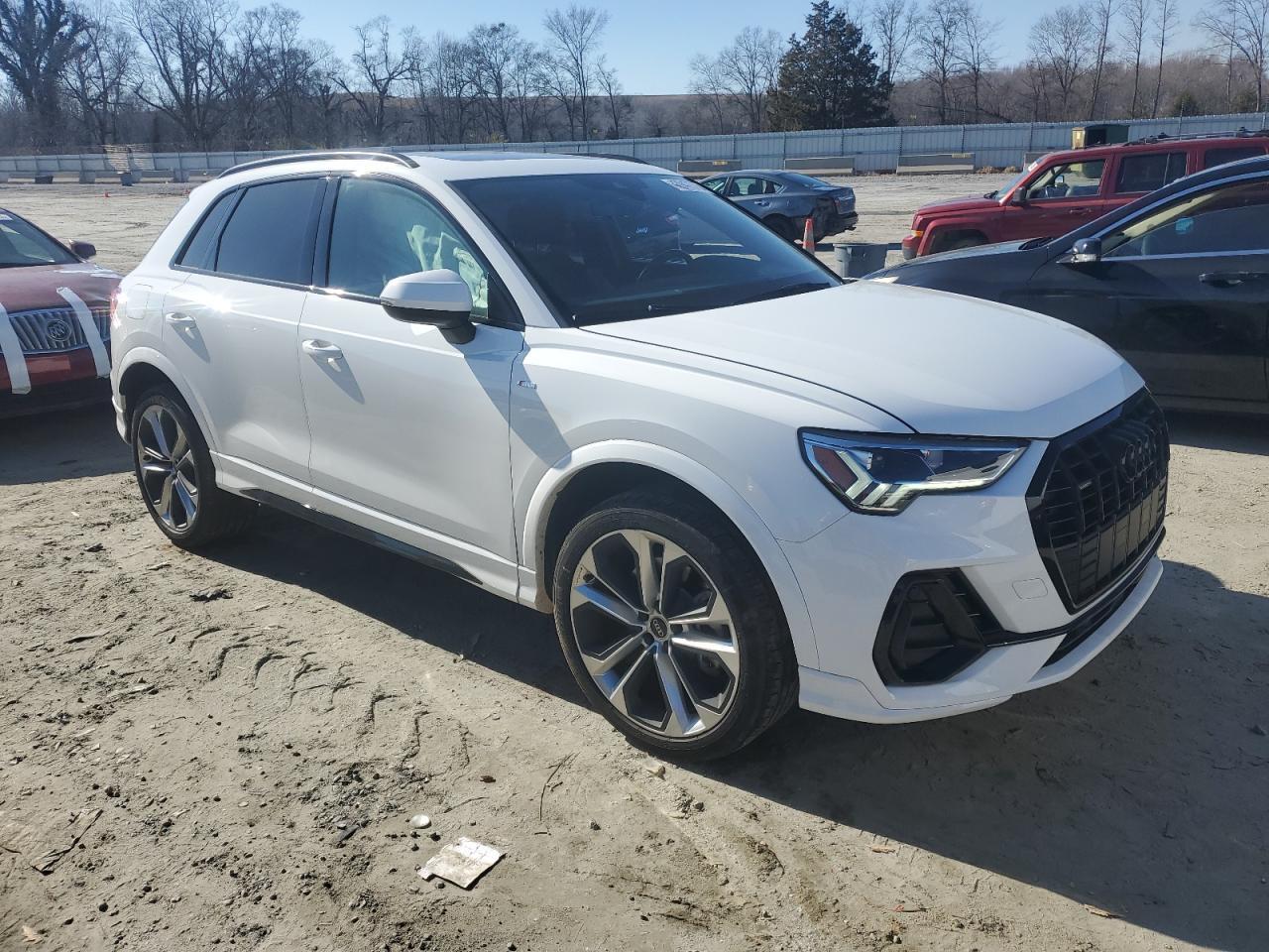 2022 AUDI Q3 PREMIUM - Image 4